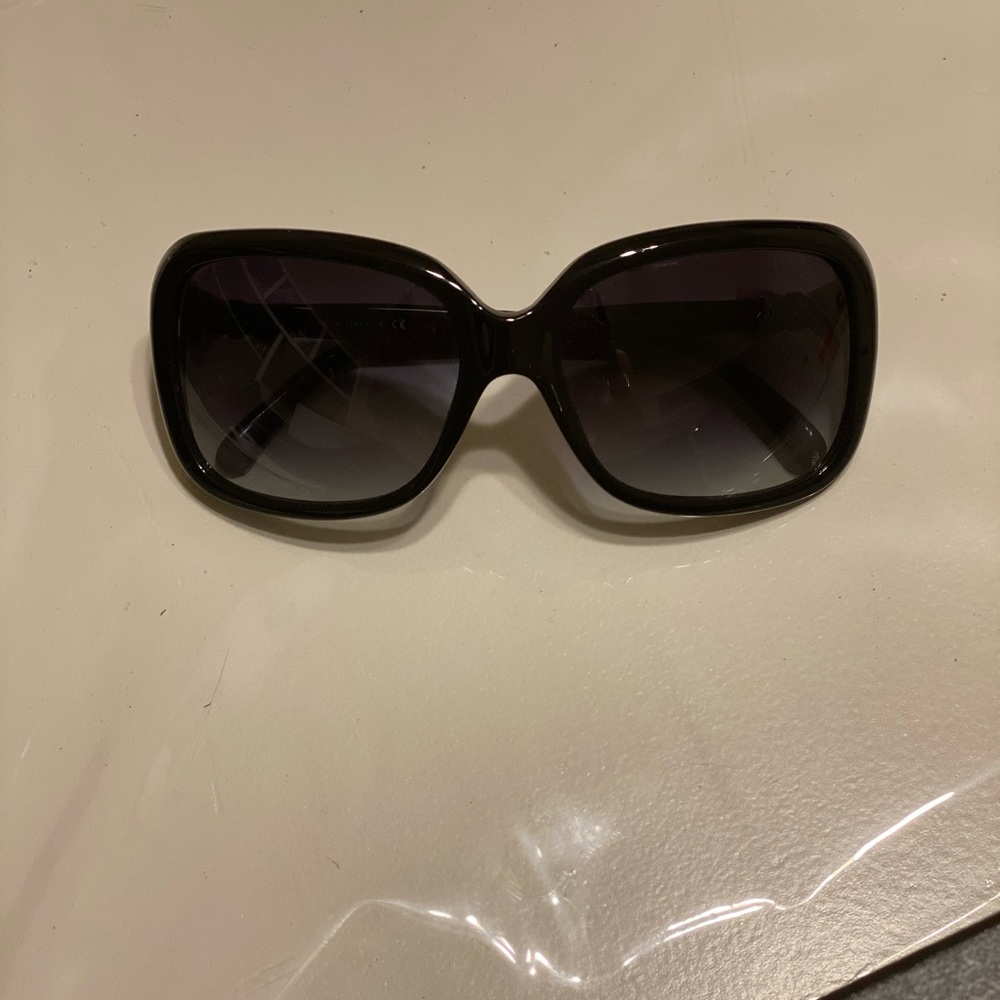 Chanel sunglasses - Picture 6 of 11